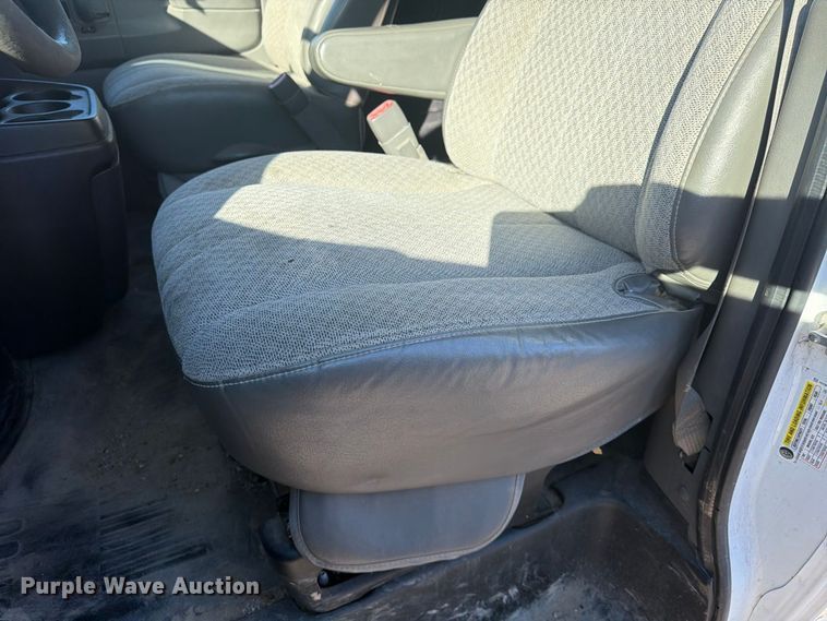 image for item FU4632 2014 GMC Savana Utility Van