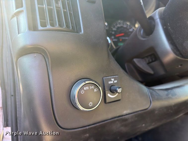image for item FU4632 2014 GMC Savana Utility Van