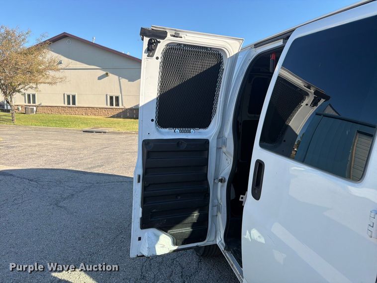 image for item FU4632 2014 GMC Savana Utility Van