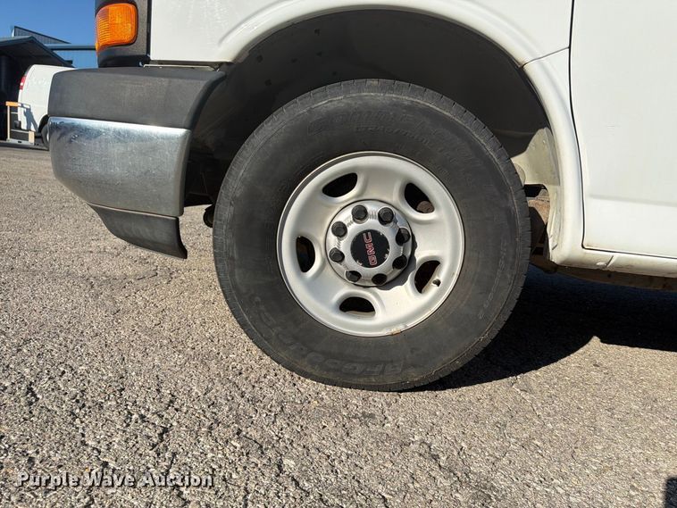 image for item FU4632 2014 GMC Savana Utility Van