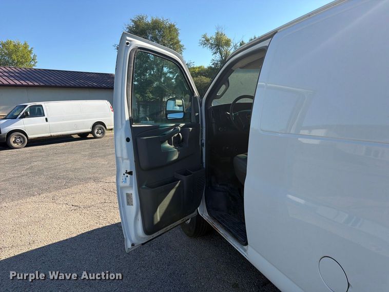 image for item FU4633 2016 Chevrolet Express 2500 