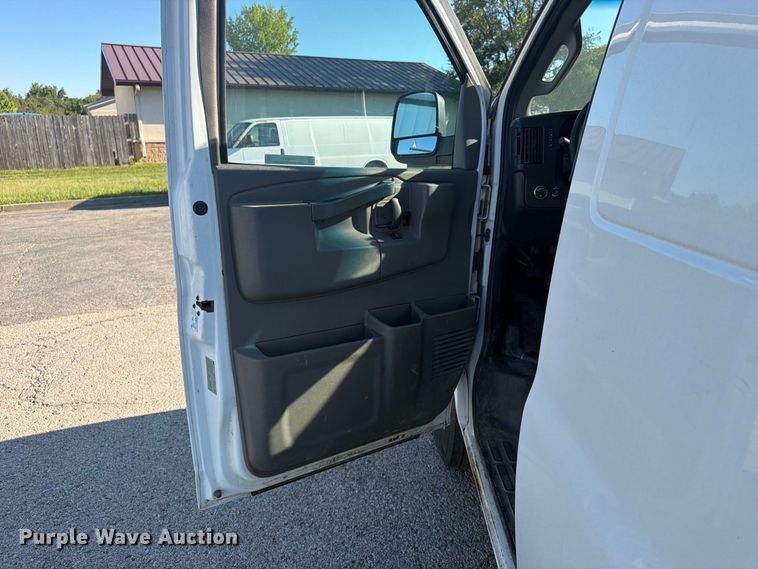 image for item FU4633 2016 Chevrolet Express 2500 