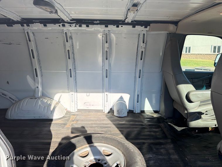 image for item FU4633 2016 Chevrolet Express 2500 