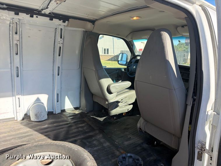 image for item FU4633 2016 Chevrolet Express 2500 