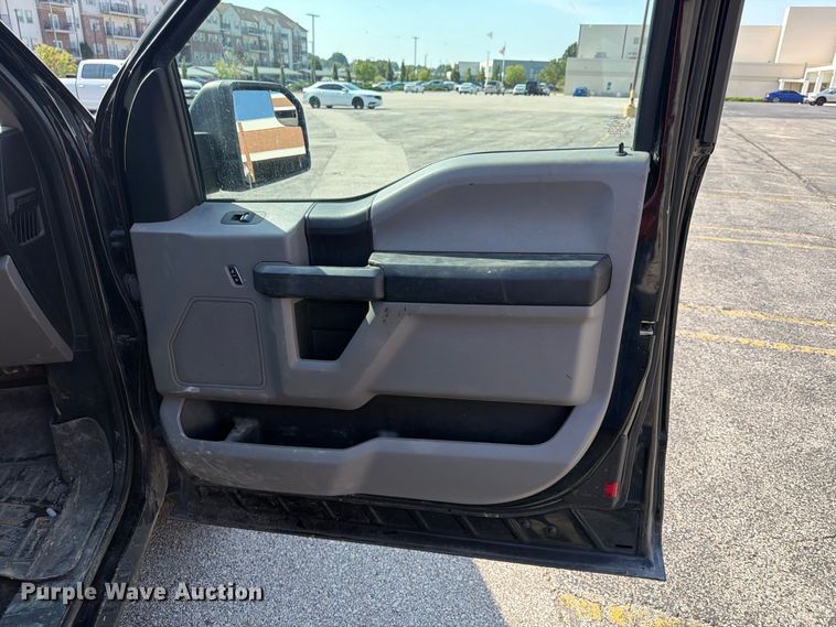 image for item FU4640 2018 Ford F150 Ext. Cab pickup truck