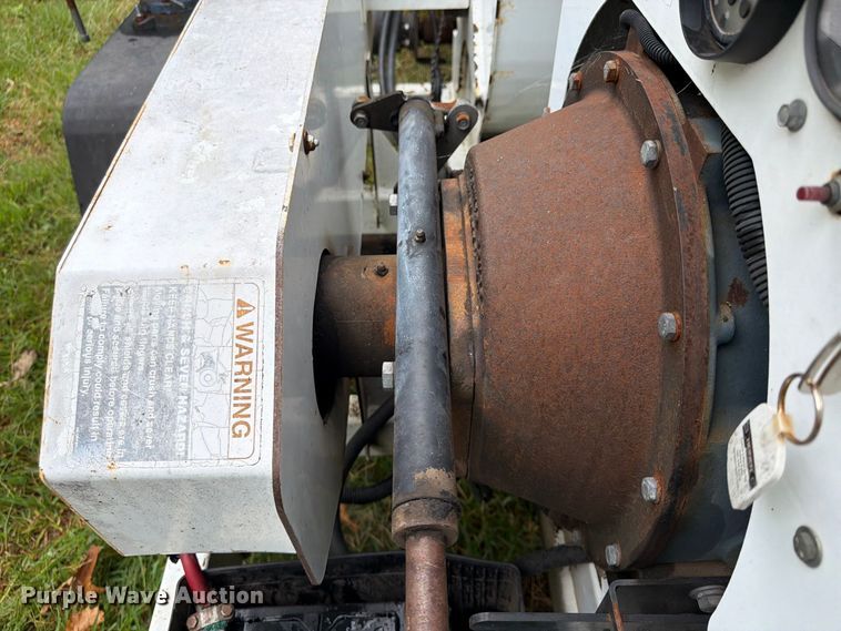 image for item FU4641 2008 Altec DC-1217 CFD wood chipper