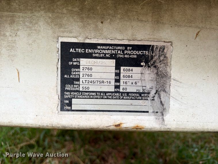 image for item FU4641 2008 Altec DC-1217 CFD wood chipper