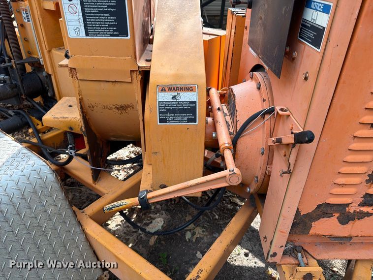 image for item FU4642 2006 Wood/Chuck Chipper Corp. 1 200G wood chipper