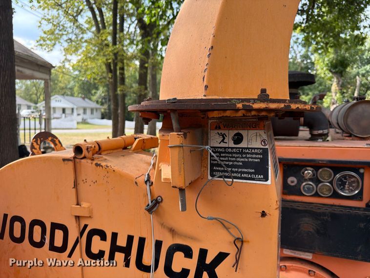 image for item FU4642 2006 Wood/Chuck Chipper Corp. 1 200G wood chipper