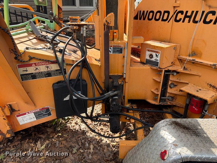 image for item FU4642 2006 Wood/Chuck Chipper Corp. 1 200G wood chipper