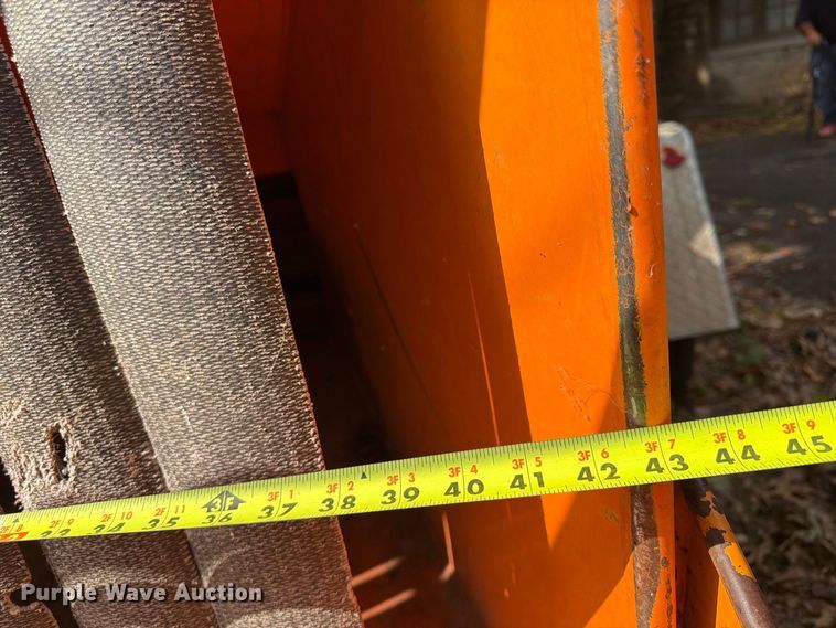 image for item FU4642 2006 Wood/Chuck Chipper Corp. 1 200G wood chipper