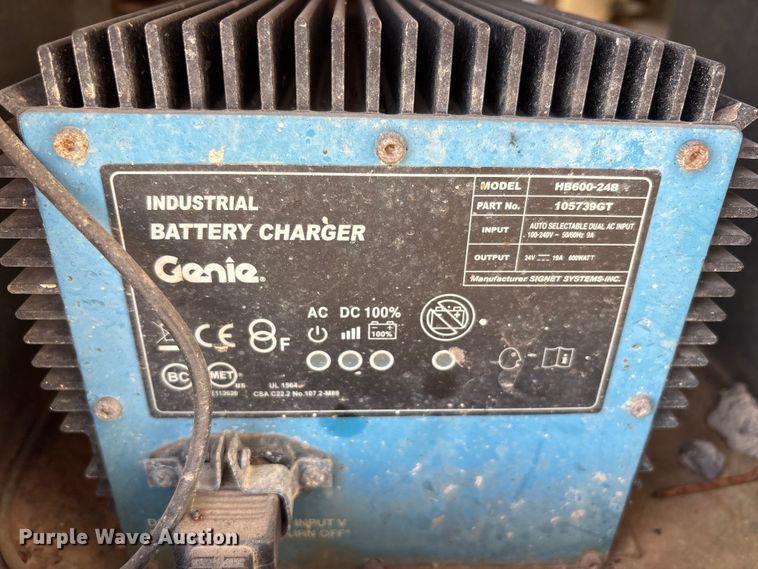 image for item JM9435 2018 Skyjack SJ4632 scissor lift