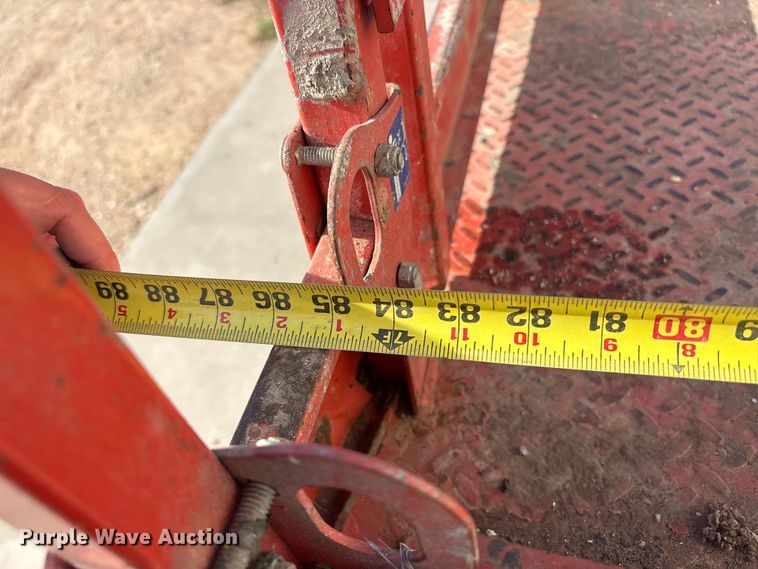 image for item JM9435 2018 Skyjack SJ4632 scissor lift