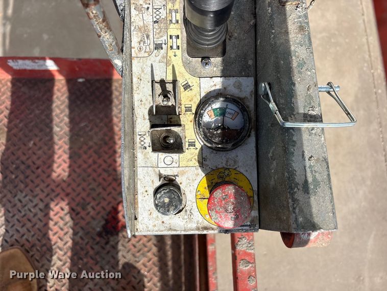 image for item JM9435 2018 Skyjack SJ4632 scissor lift