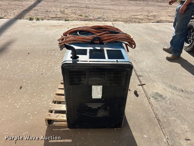 image for item JM9437 Miller Trailblazer 330 EFI welder