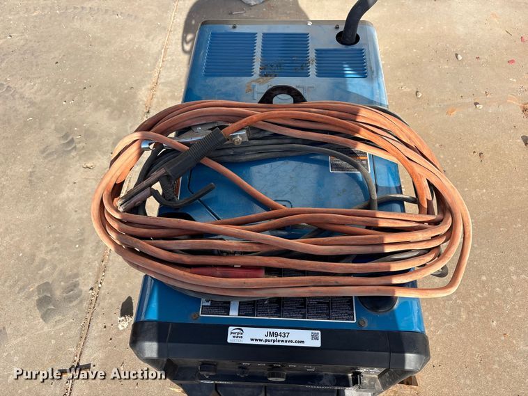 image for item JM9437 Miller Trailblazer 330 EFI welder