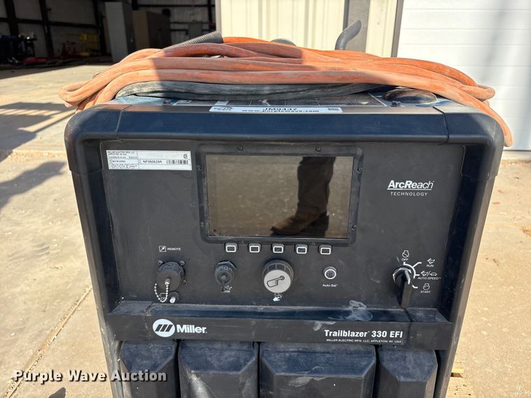 image for item JM9437 Miller Trailblazer 330 EFI welder