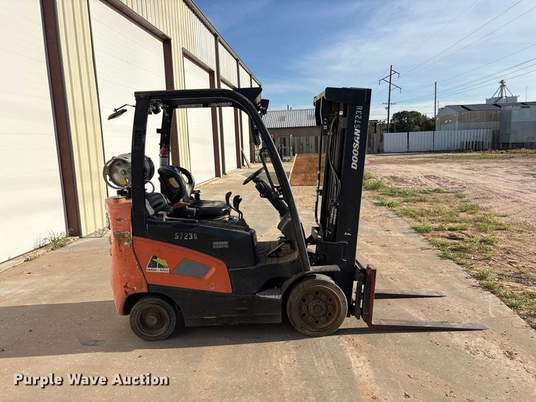 image for item JM9438 Doosan GC25S-9 forklift
