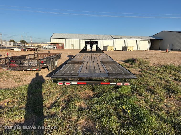 image for item JM9439 2025 Diamond C Fmax 210 tilt deck equipment trailer