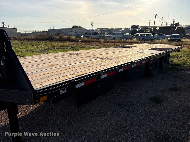 image for item JM9439 2025 Diamond C Fmax 210 tilt deck equipment trailer