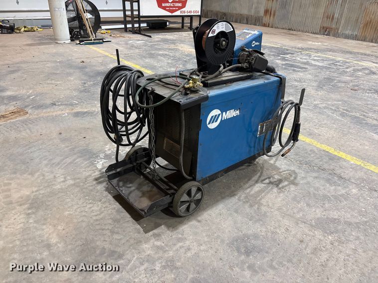 image for item JM9441 Miller Deltaweld 452 welder