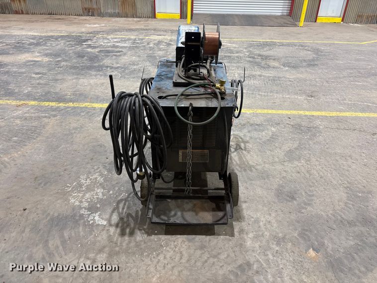 image for item JM9441 Miller Deltaweld 452 welder