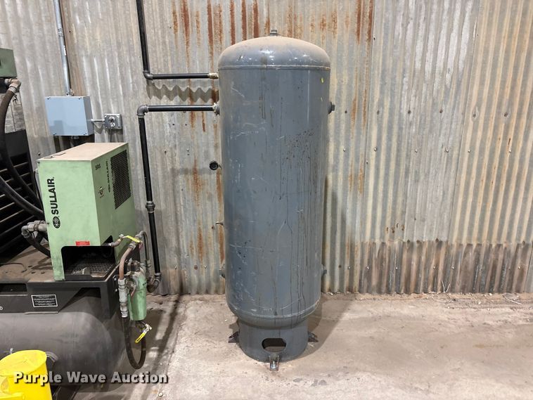 image for item JM9442 Sulair ST1100 air compressor