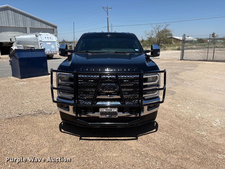 image for item JM9444 2026 Ford F350 Super Duty Crew Cab pickup truck