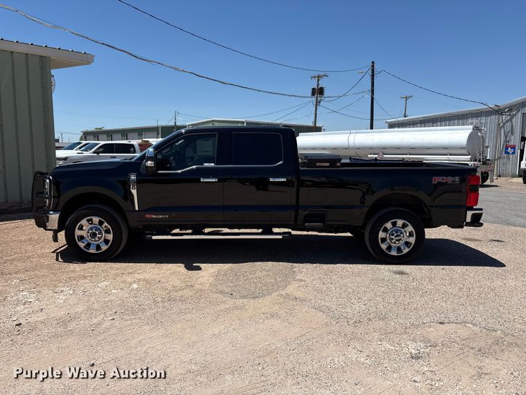 image for item JM9444 2026 Ford F350 Super Duty Crew Cab pickup truck