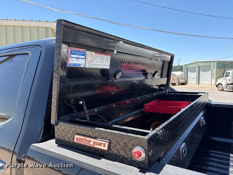 image for item JM9444 2026 Ford F350 Super Duty Crew Cab pickup truck
