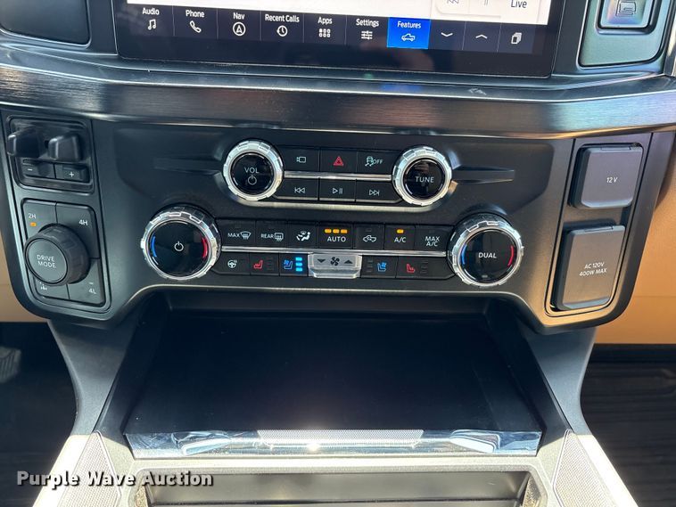 image for item JM9444 2026 Ford F350 Super Duty Crew Cab pickup truck