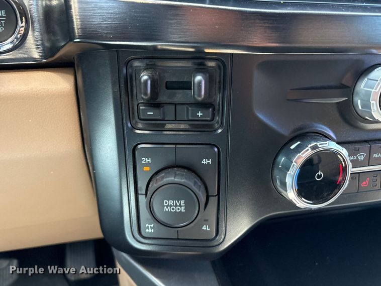 image for item JM9444 2026 Ford F350 Super Duty Crew Cab pickup truck
