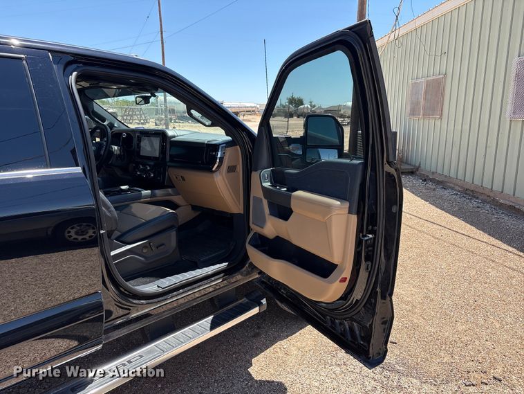 image for item JM9444 2026 Ford F350 Super Duty Crew Cab pickup truck