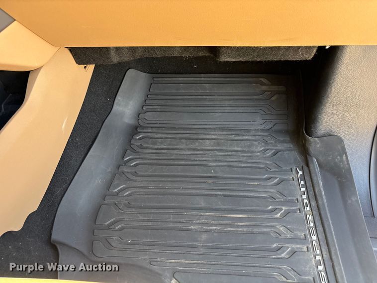 image for item JM9444 2026 Ford F350 Super Duty Crew Cab pickup truck