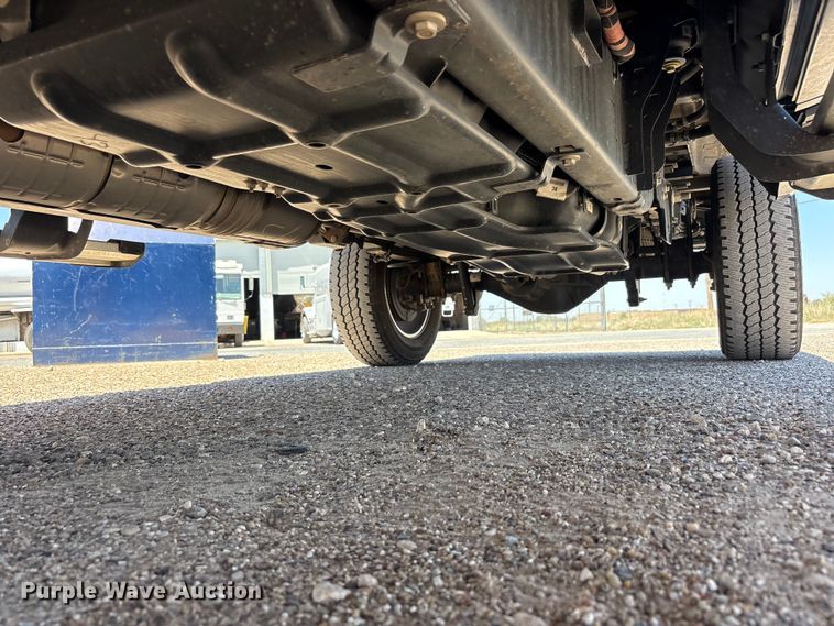 image for item JM9444 2026 Ford F350 Super Duty Crew Cab pickup truck
