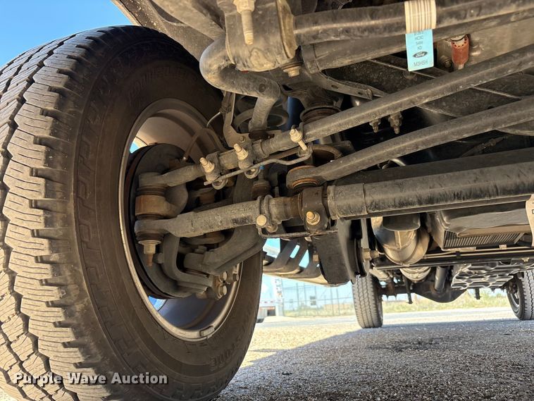 image for item JM9444 2026 Ford F350 Super Duty Crew Cab pickup truck