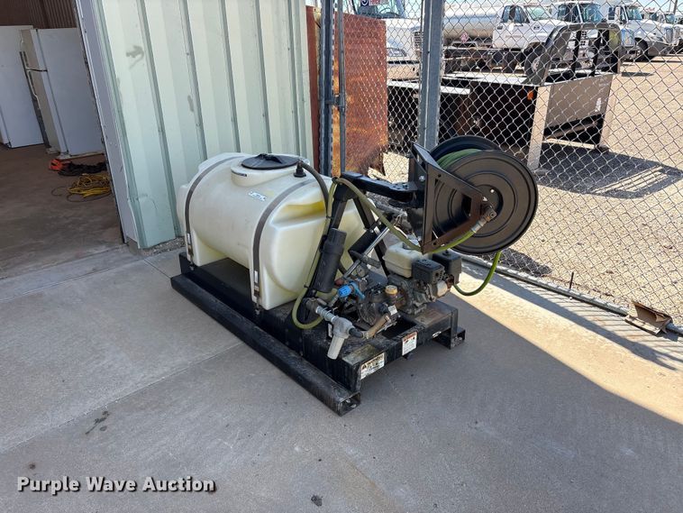 image for item JM9445 Wylie turf sprayer