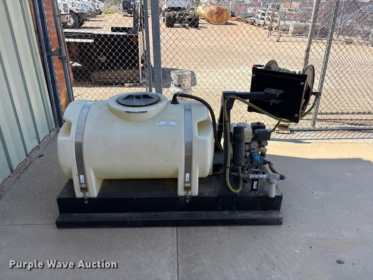 image for item JM9445 Wylie turf sprayer