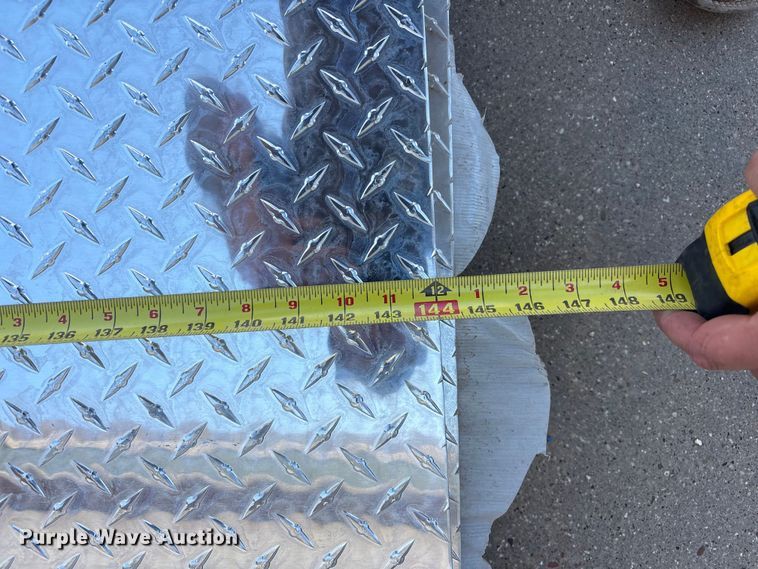 image for item JM9447 (2) plates of aluminum (8) pieces of aluminum diamond plate