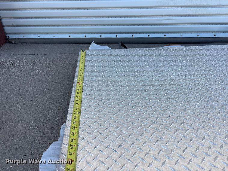 image for item JM9447 (2) plates of aluminum (8) pieces of aluminum diamond plate