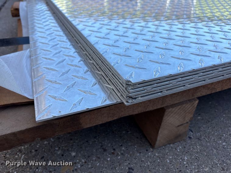image for item JM9447 (2) plates of aluminum (8) pieces of aluminum diamond plate