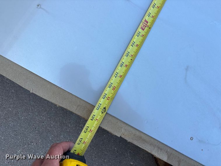 image for item JM9447 (2) plates of aluminum (8) pieces of aluminum diamond plate