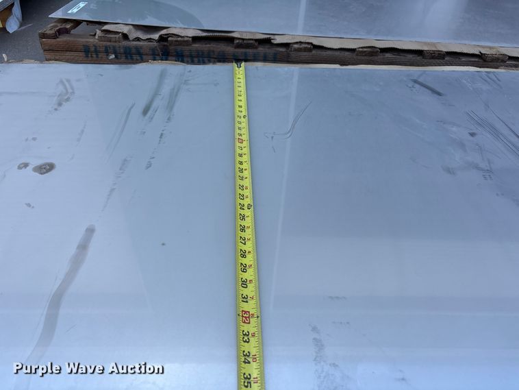 image for item JM9447 (2) plates of aluminum (8) pieces of aluminum diamond plate