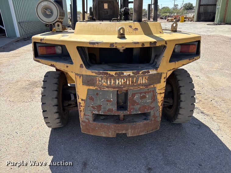 image for item JM9448 Caterpillar DP70E forklift