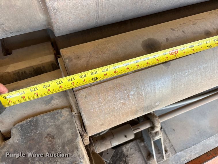 image for item JM9452 Webb manufacturing 7L-1014 metal roller
