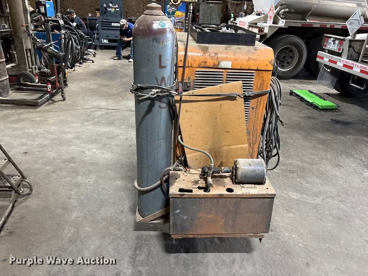 image for item JM9454 Air reduction company Heliwelder 300amp AC/DC welder