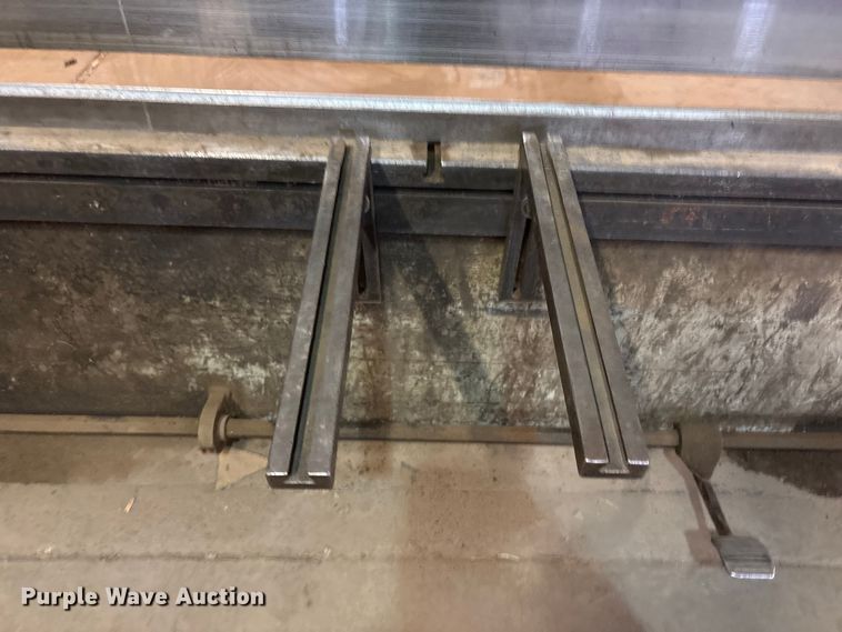 image for item JM9458 Cincinnati break