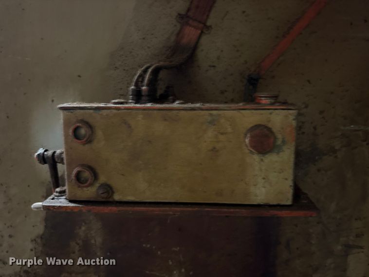 image for item JM9458 Cincinnati break