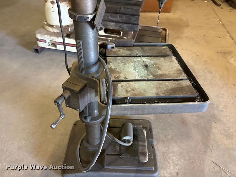 image for item JM9459 Clausing 2276 drill press
