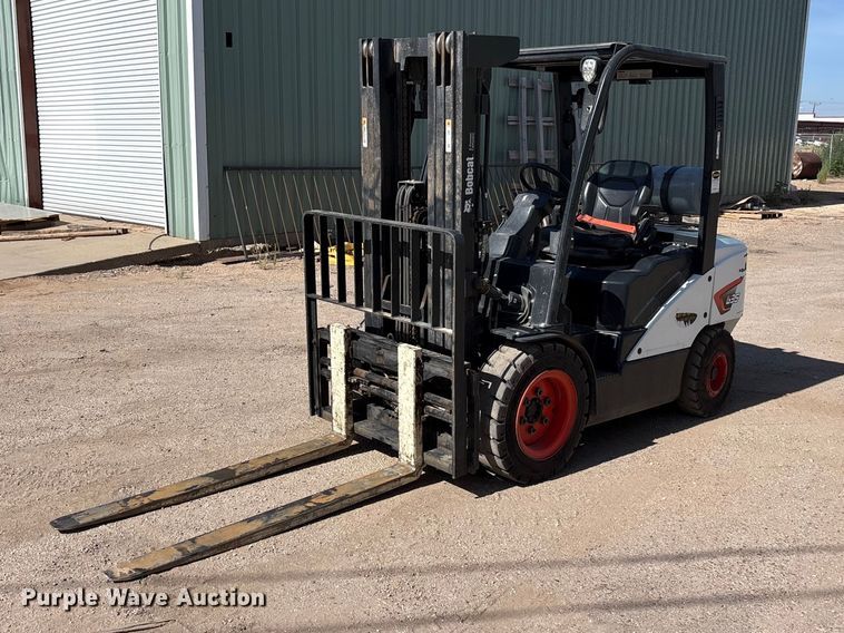 image for item JM9463 Bobcat G35NC-7 forklift